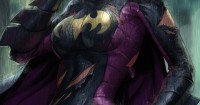 Улыбчивая Batgirl после битвы