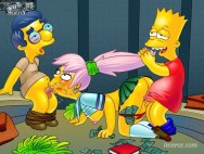 Барт дрючит в попку свою одноклассницу
