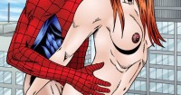 Человек-паук без штанов со своей голой девушкой